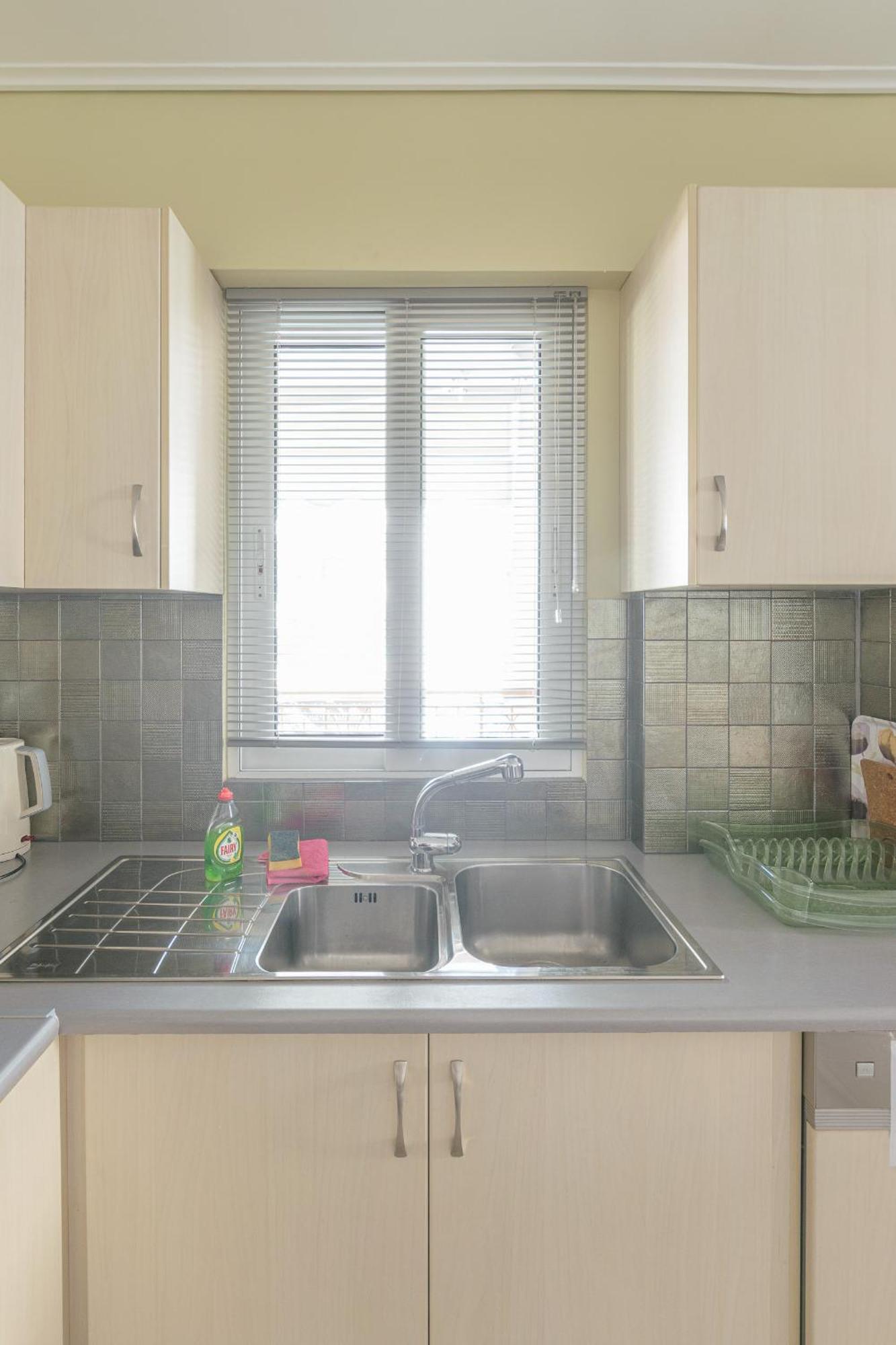Kesariani's Luxury 750s.f /70 S.m 2 Bedrms 1,5km To Center 1,3 Metro Evangelismos