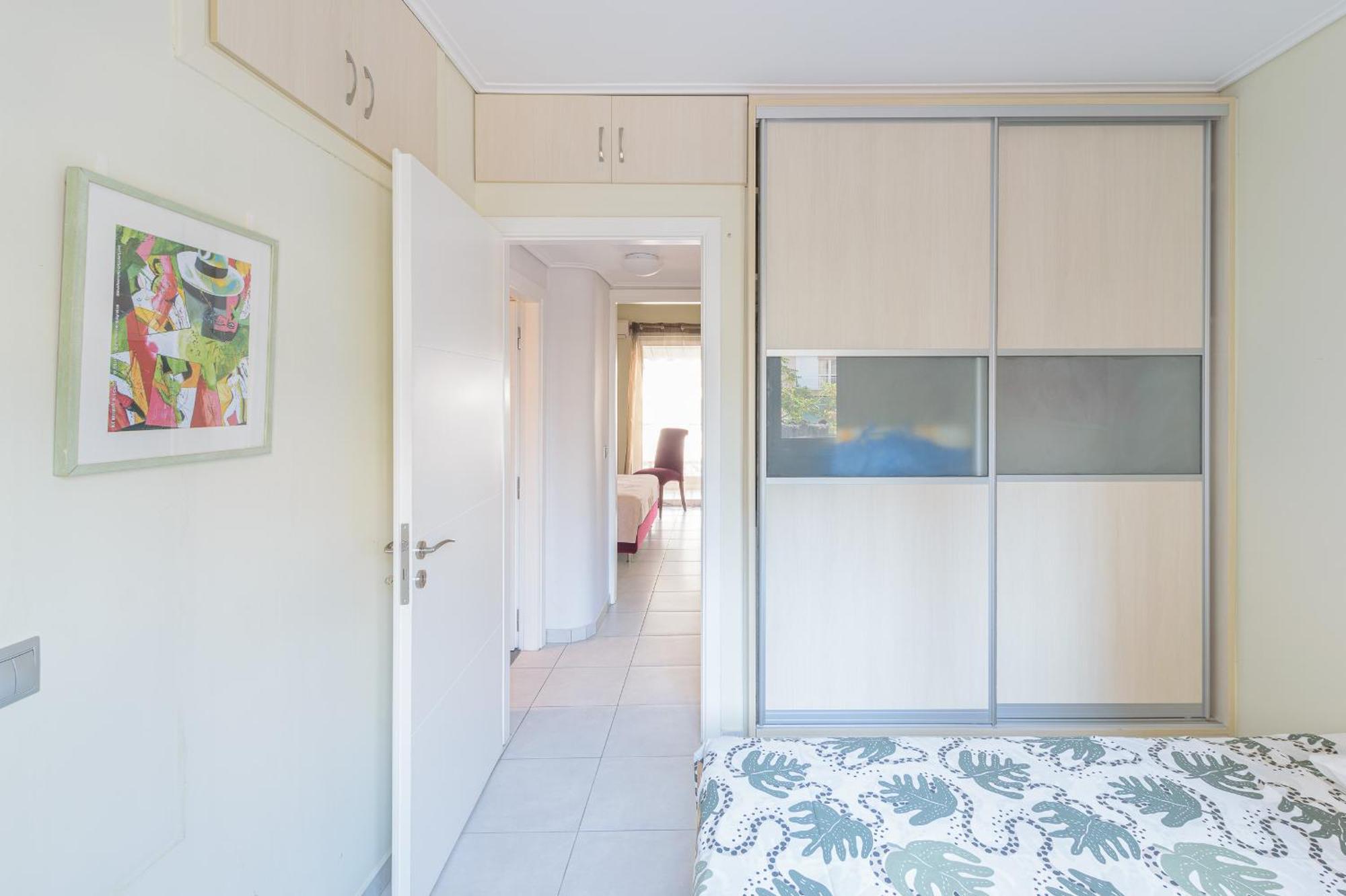 Kesariani's Luxury 750s.f /70 S.m 2 Bedrms 1,5km To Center 1,3 Metro Evangelismos